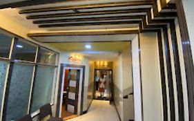 Hotel Radhika Place And City Palace, Parbhani